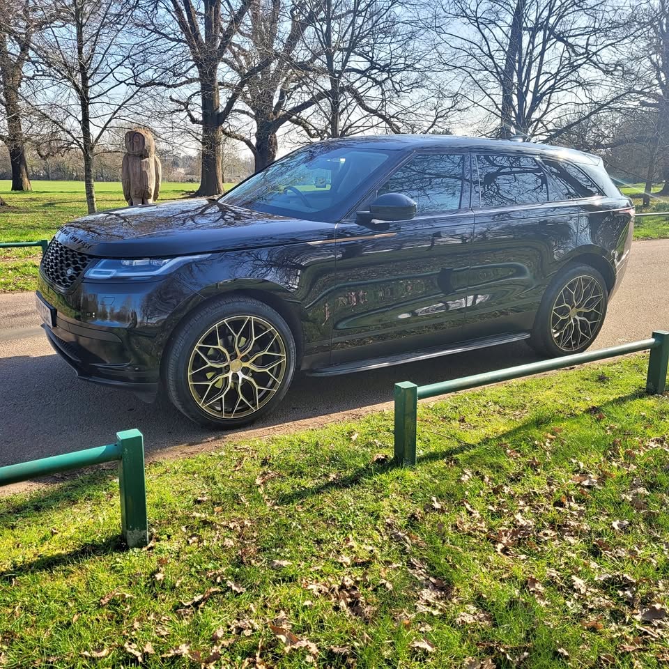 Range Rover Velar photo 1